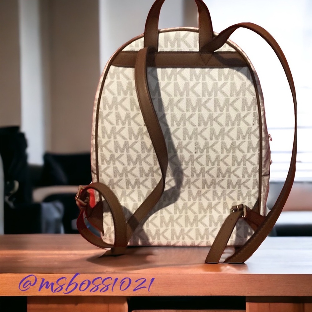 Michael Kors Lg Backpack With Chain + Lg Wallet Vanilla/Luggage - Picture 5 of 9